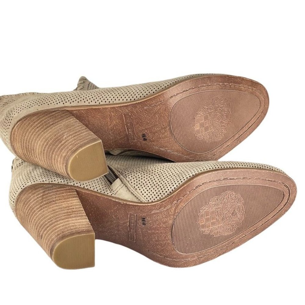 VINCE CAMUTO CHERNLEE Bootie Women Sz Eu 40 US 9M Beige Cut Out Sides Perforated - Picture 5 of 14